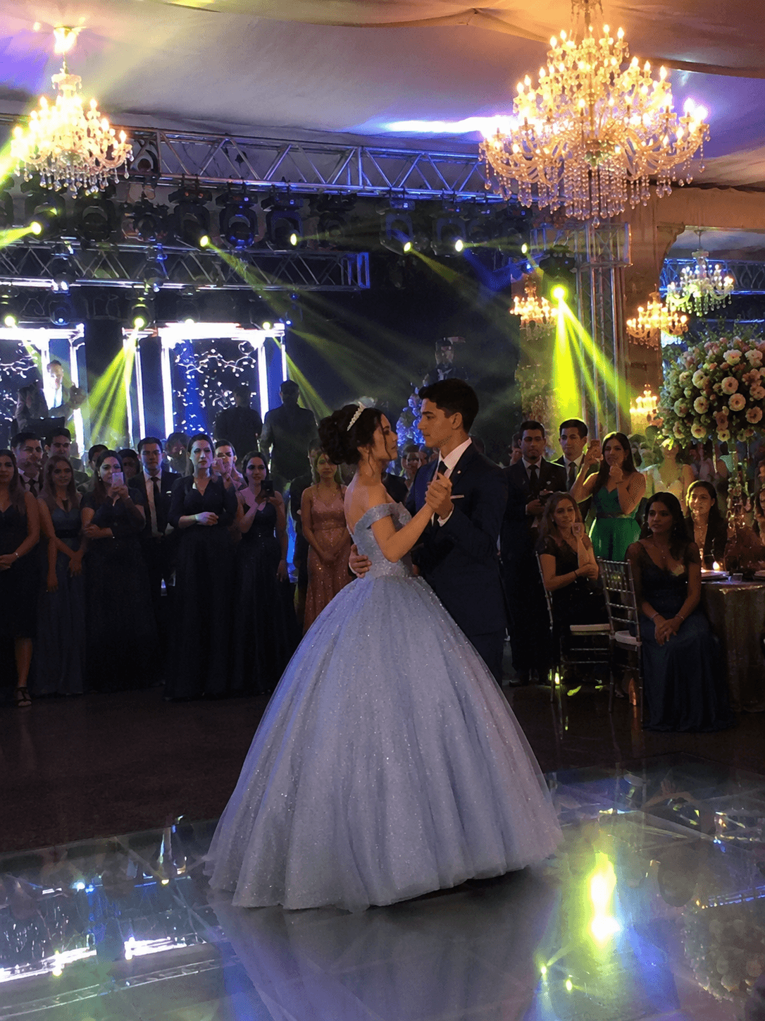 Valsa da debutante na festa de 15 anos